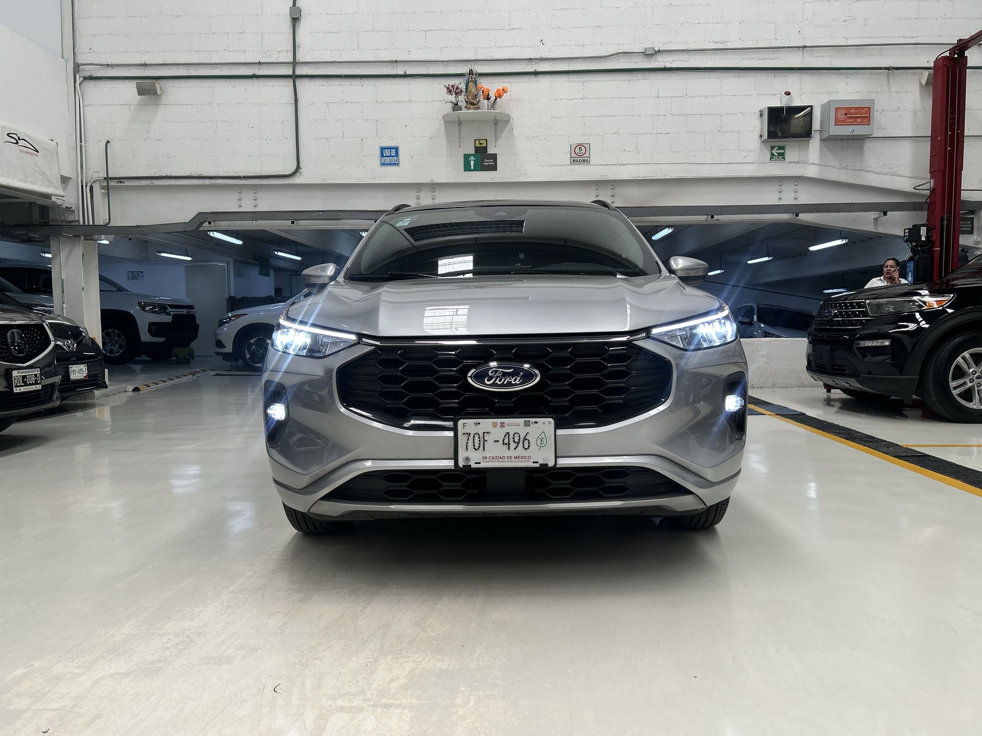 2023 Ford ESCAPE ST-LINE SELECT