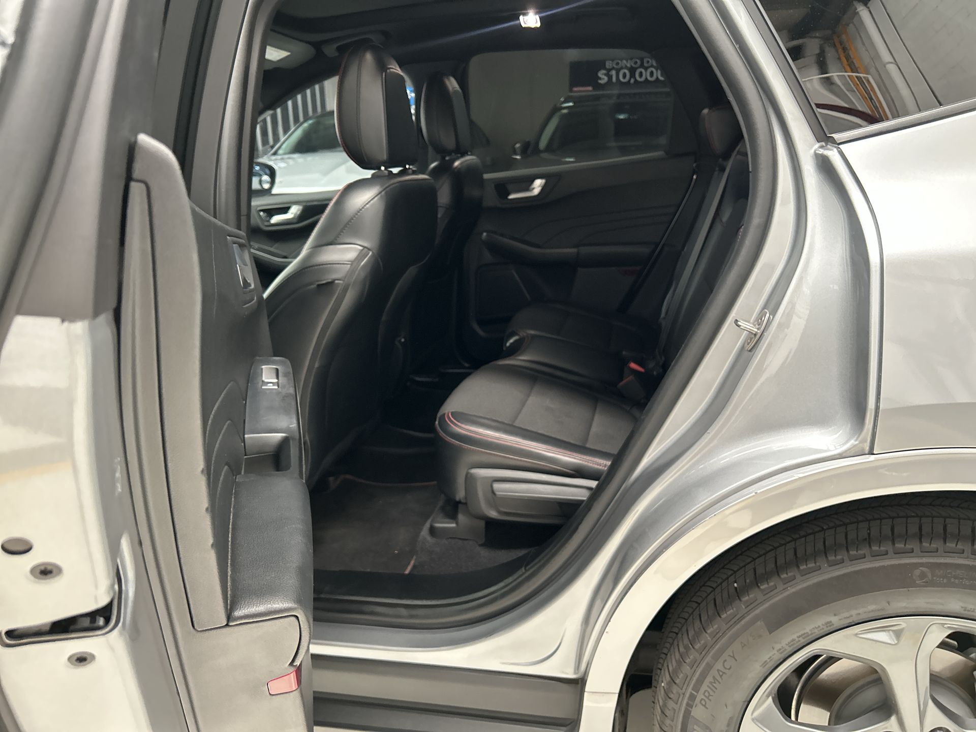 2023 Ford ESCAPE ST-LINE SELECT