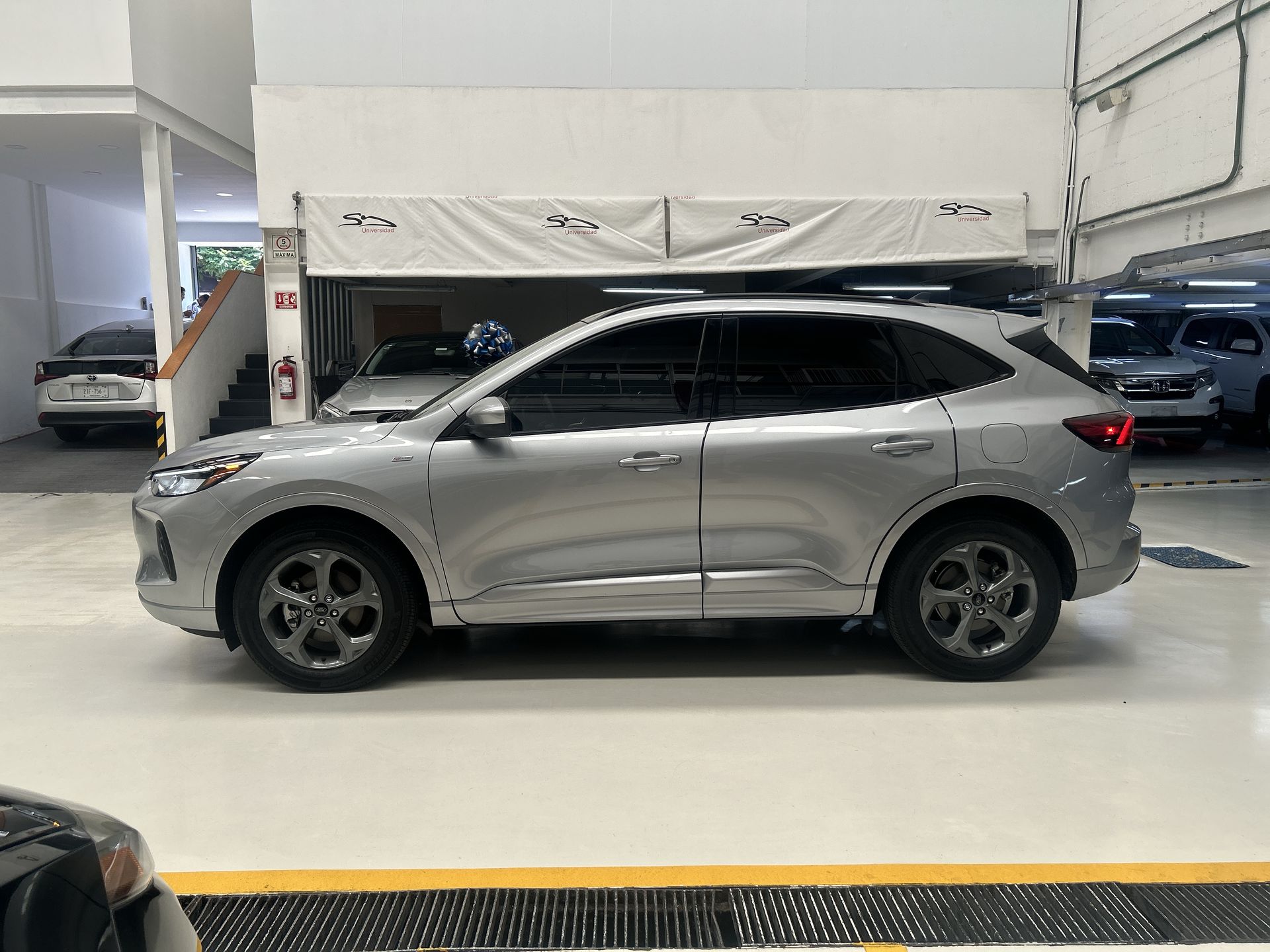 2023 Ford ESCAPE ST-LINE SELECT