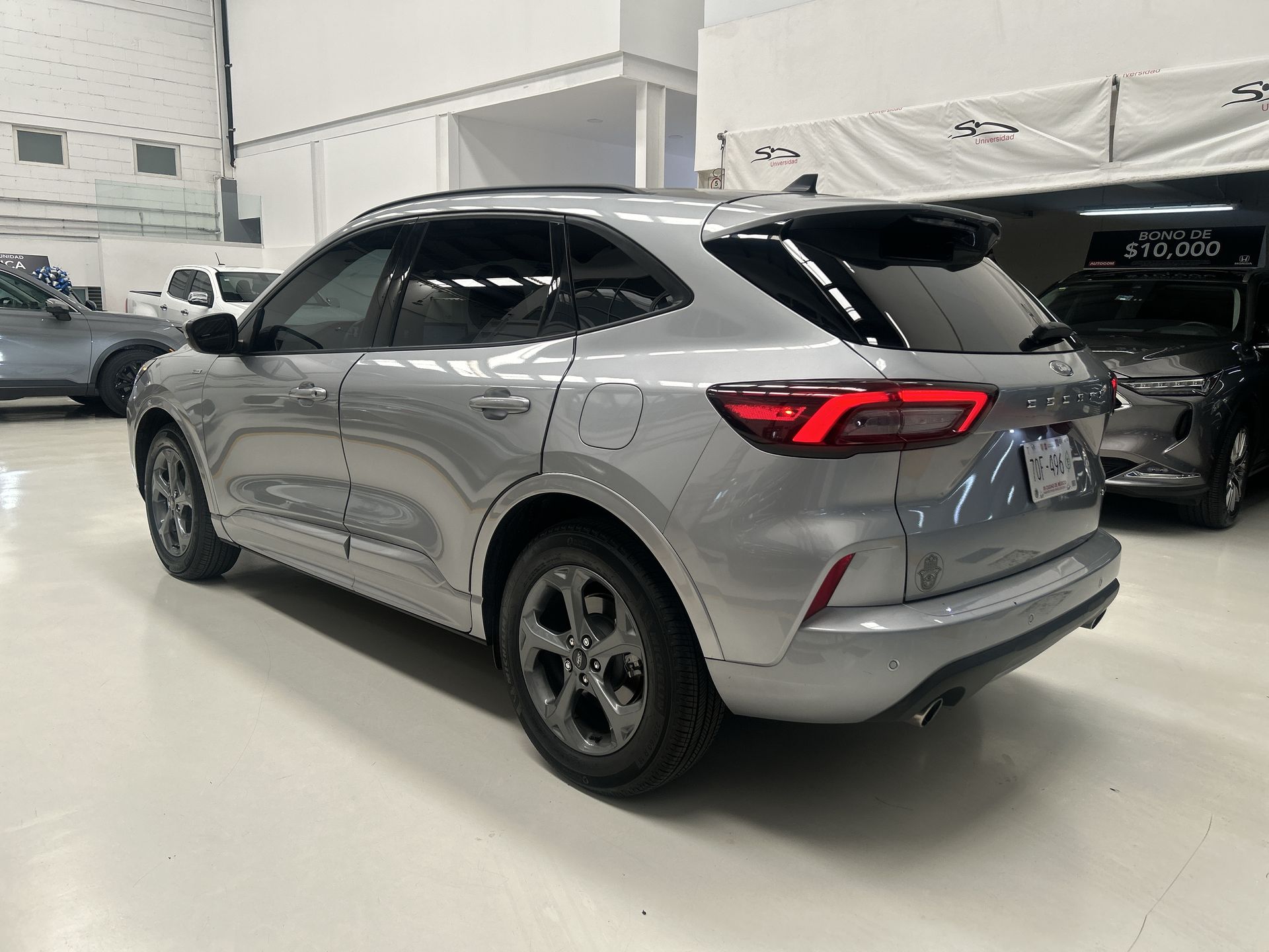 2023 Ford ESCAPE ST-LINE SELECT