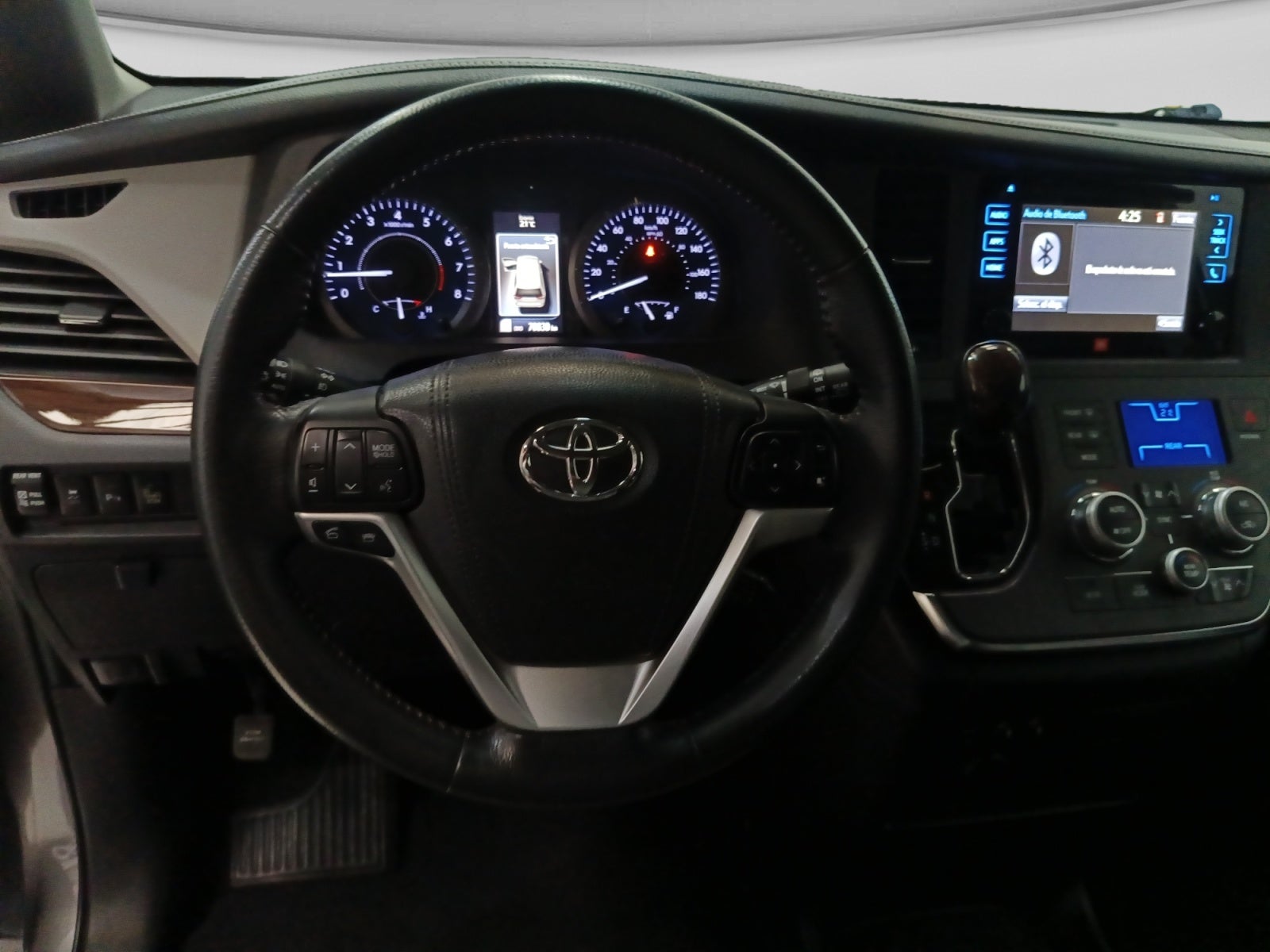 2017 Toyota SIENNA LIMITED
