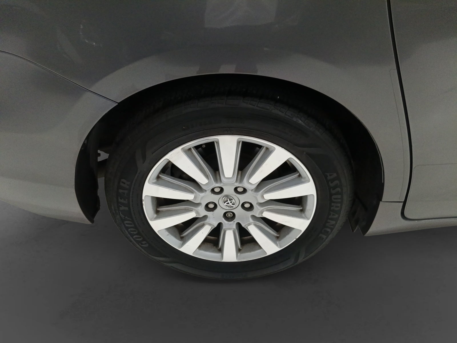 2017 Toyota SIENNA LIMITED