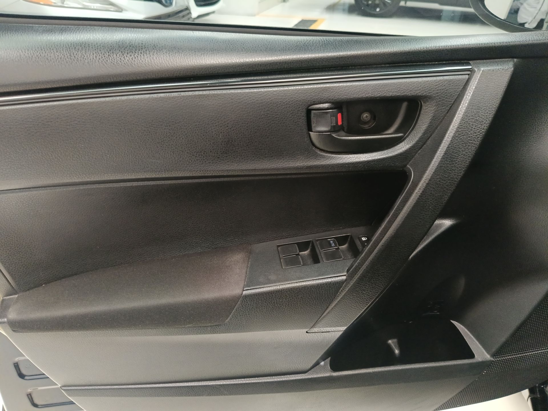 2018 Toyota COROLLA BASE MT