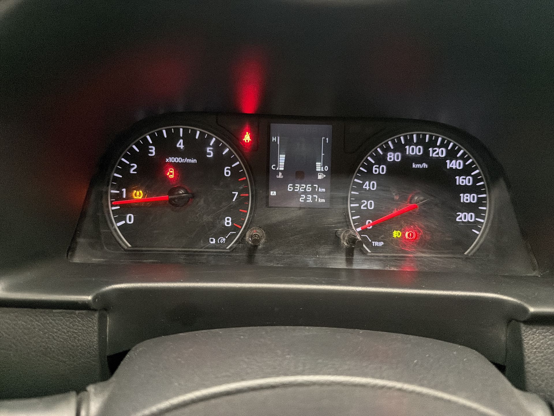 2023 Nissan URVAN 14 PASAJEROS AMPLIA AA 23