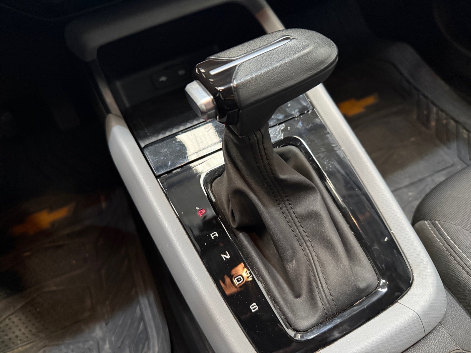 2025 Chevrolet AVEO LT D AT