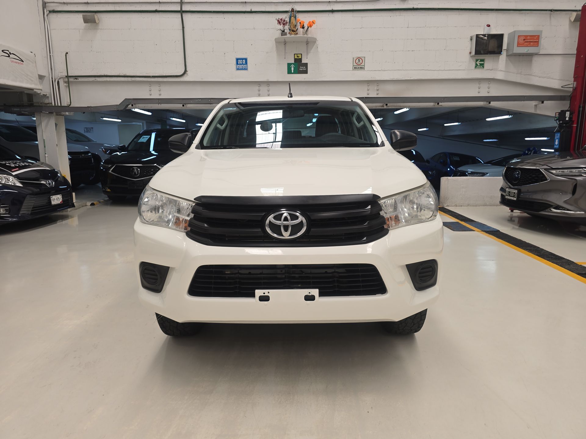 2019 Toyota HILUX 4X4 DOBLE CABINA DIESEL MT