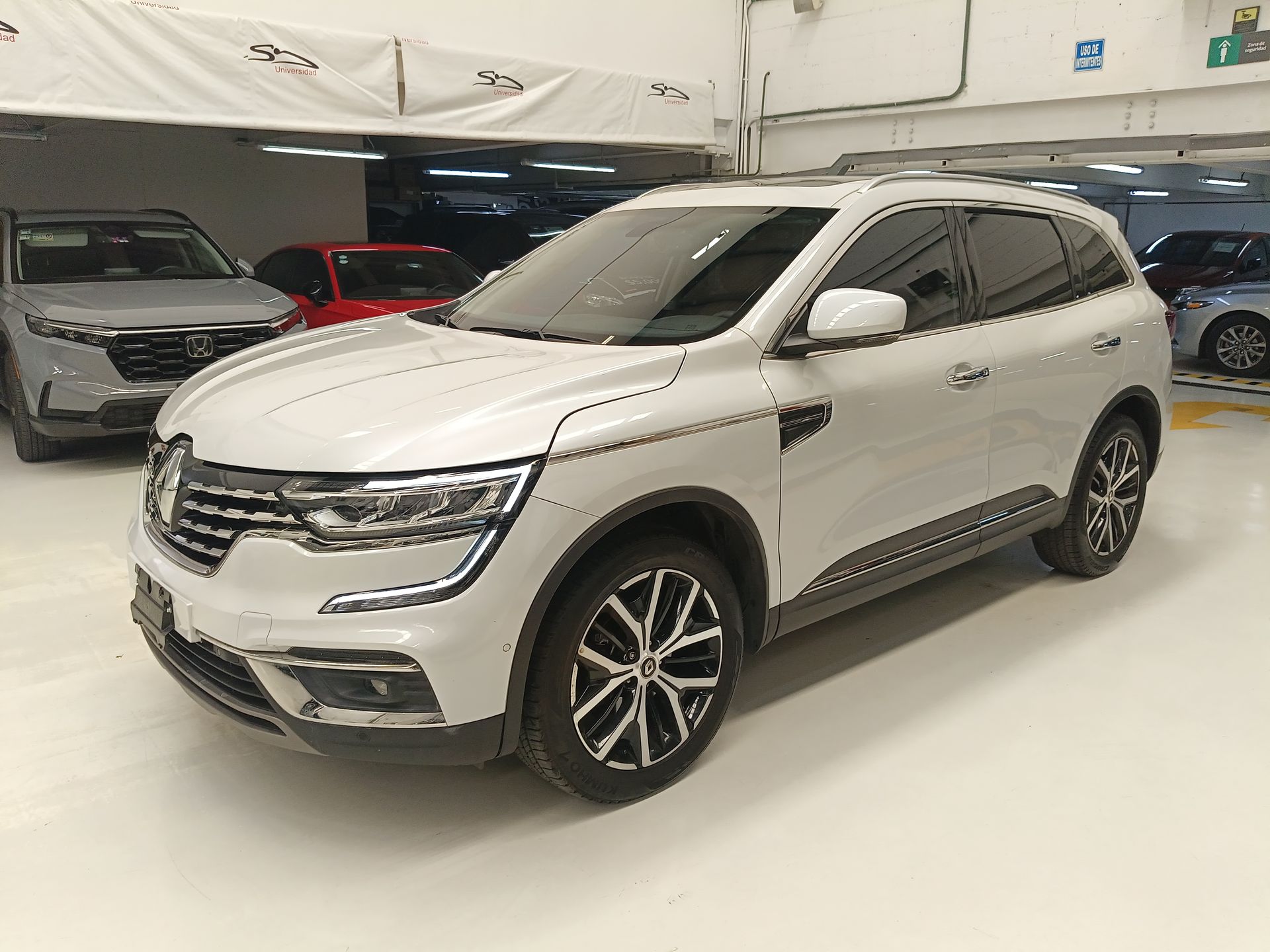 2023 RENAULT KOLEOS ICONIC