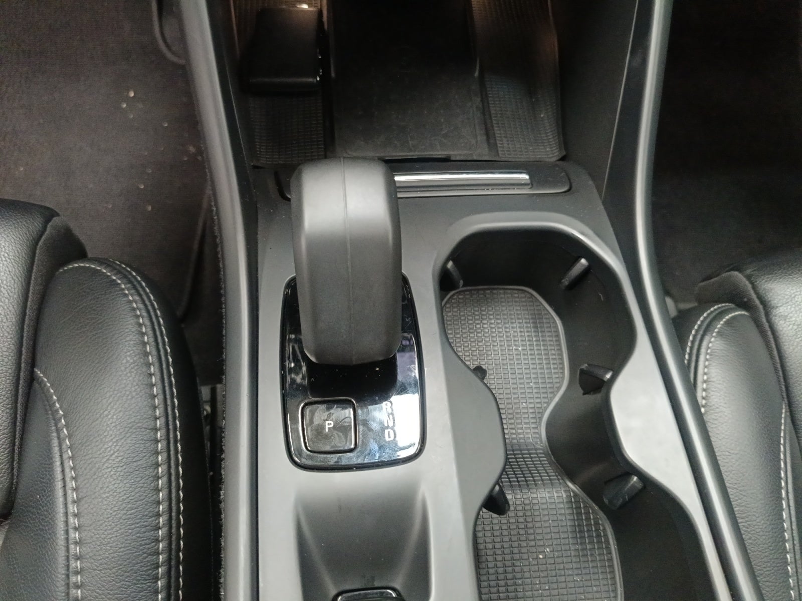 2023 Volvo XC40 PLUS B4 MILD HYBRID