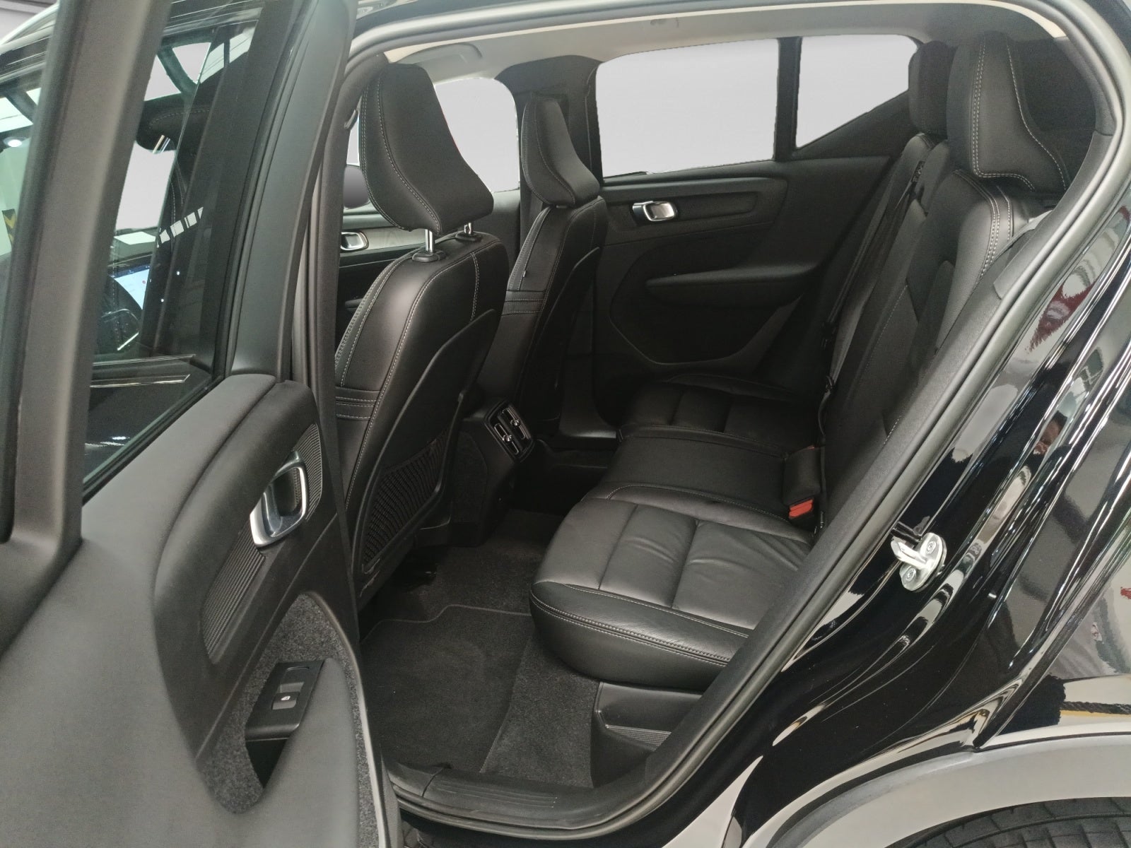 2023 Volvo XC40 PLUS B4 MILD HYBRID