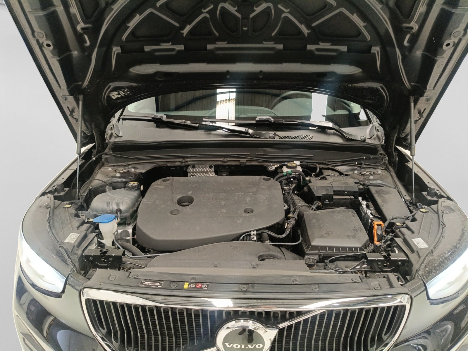 2023 Volvo XC40 PLUS B4 MILD HYBRID