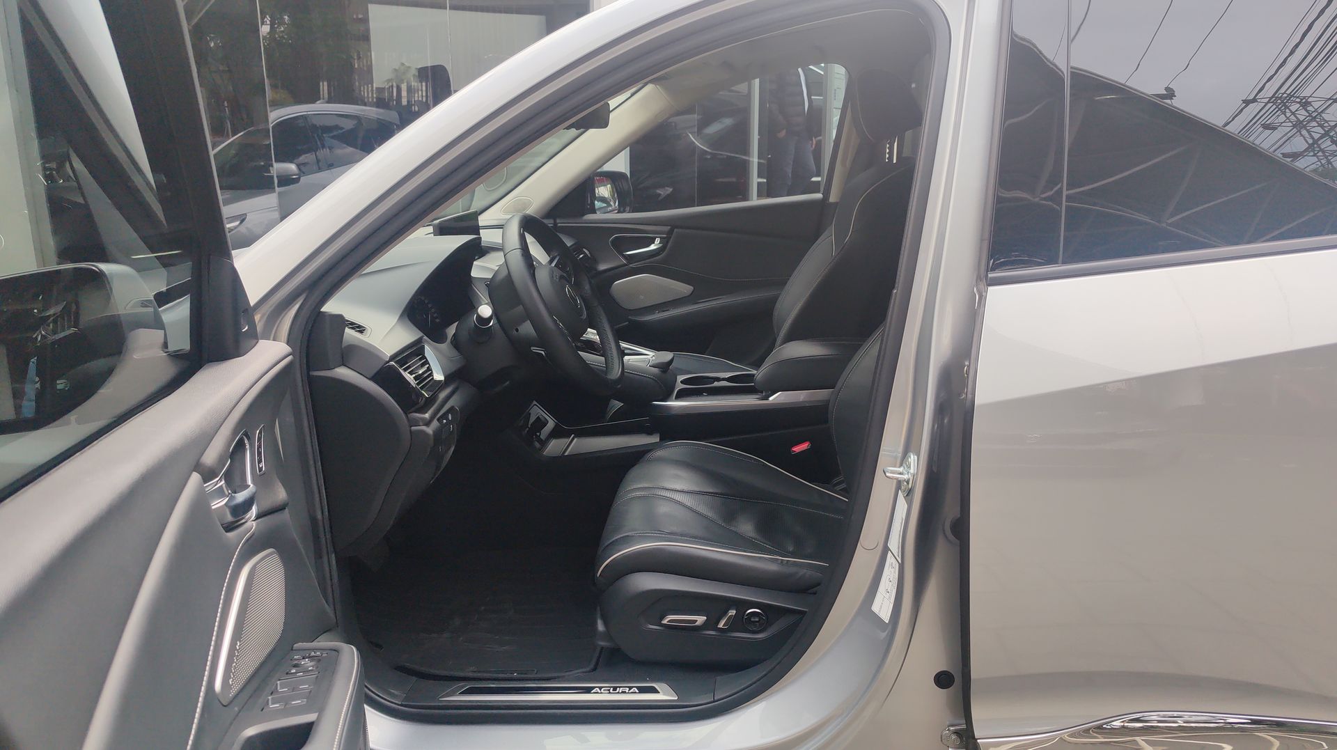 2025 Acura RDX ADVANCE