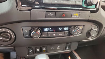 2024 Nissan FRONTIER V6 PRO-4X 24