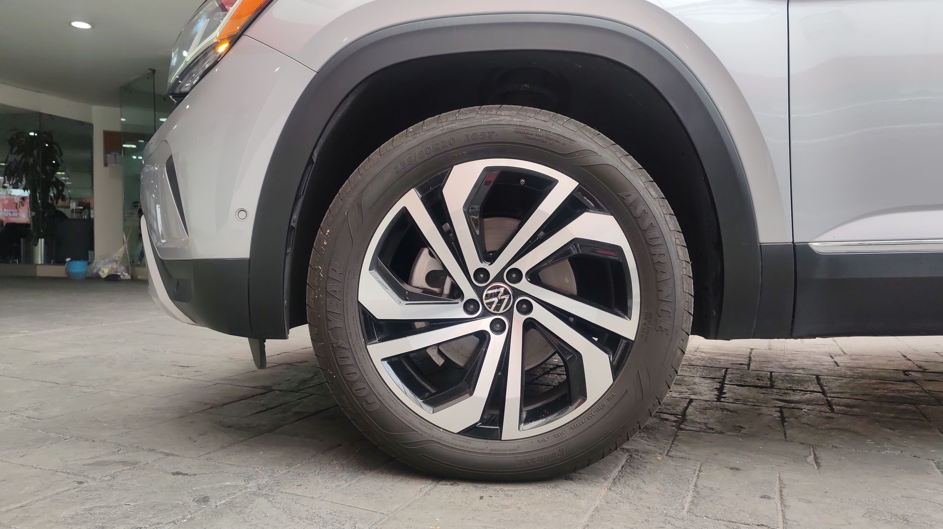 2023 Volkswagen TERAMONT HIGHLINE LONG DRIVE