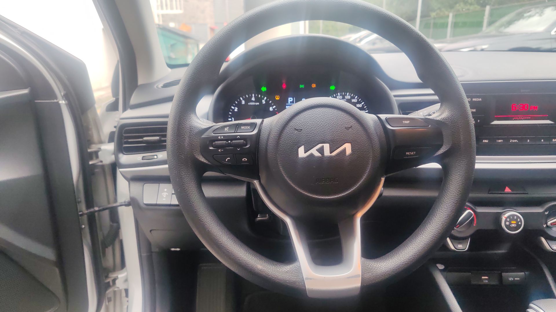 2022 Kia RIO L TA