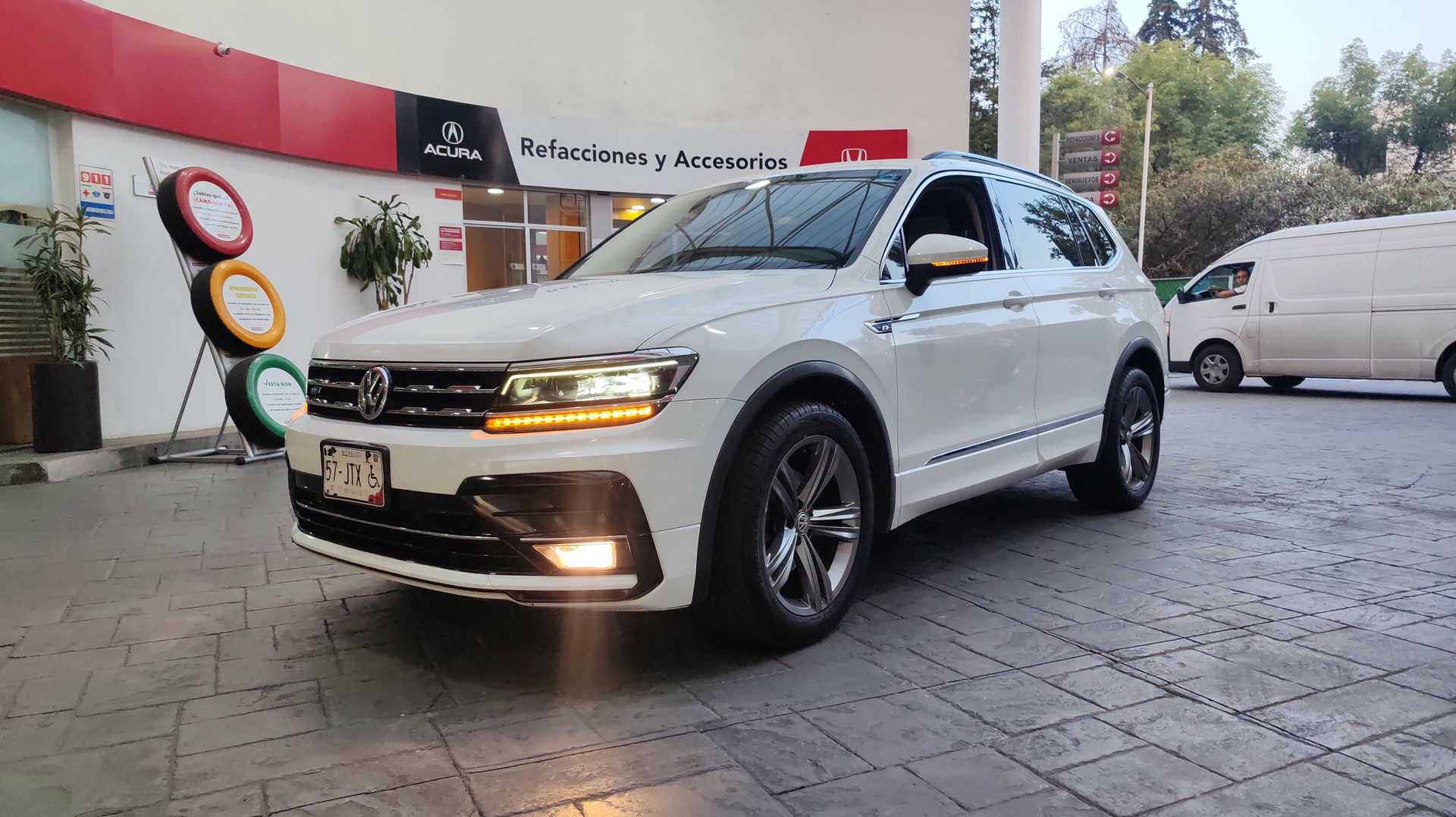 2019 Volkswagen TIGUAN TIGUAN COMFORTLINE