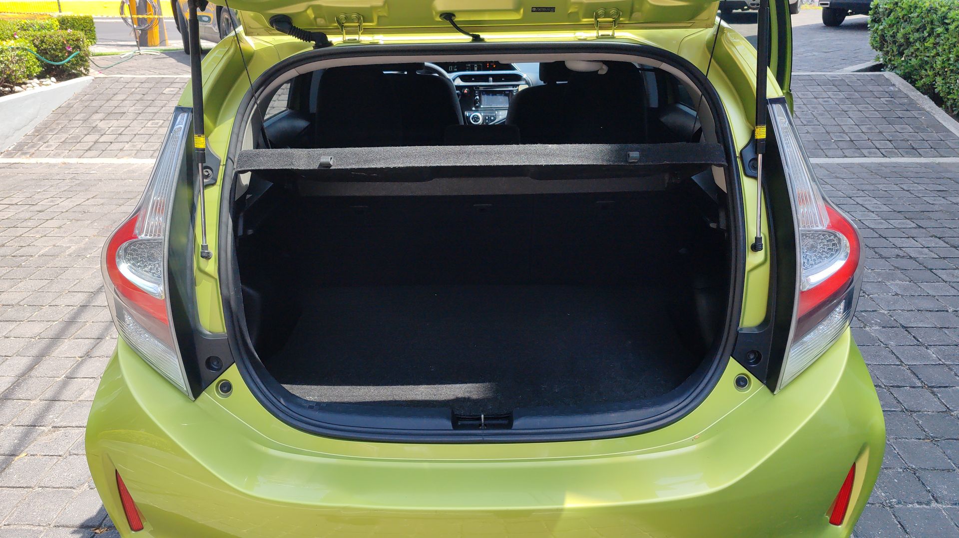 2018 Toyota PRIUS 1.5 HYBRID AUTO