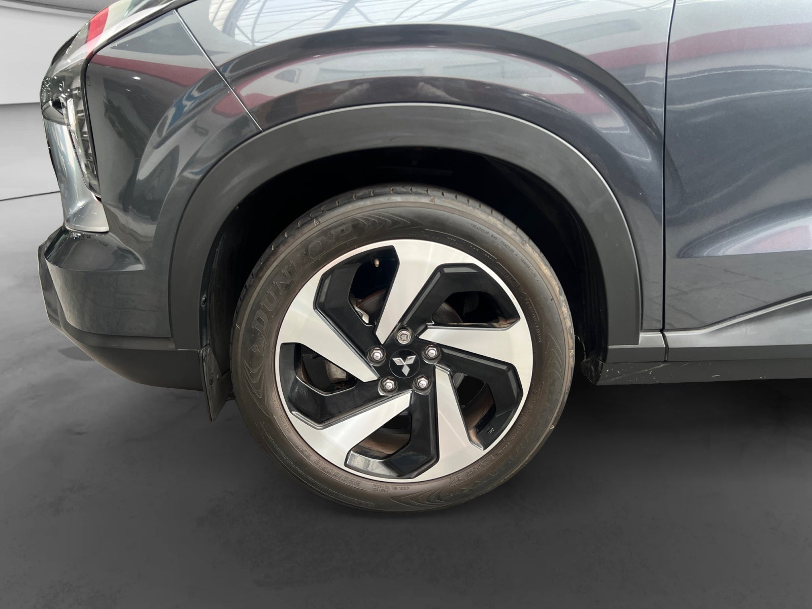 2025 Mitsubishi OUTLANDER SE PLUS