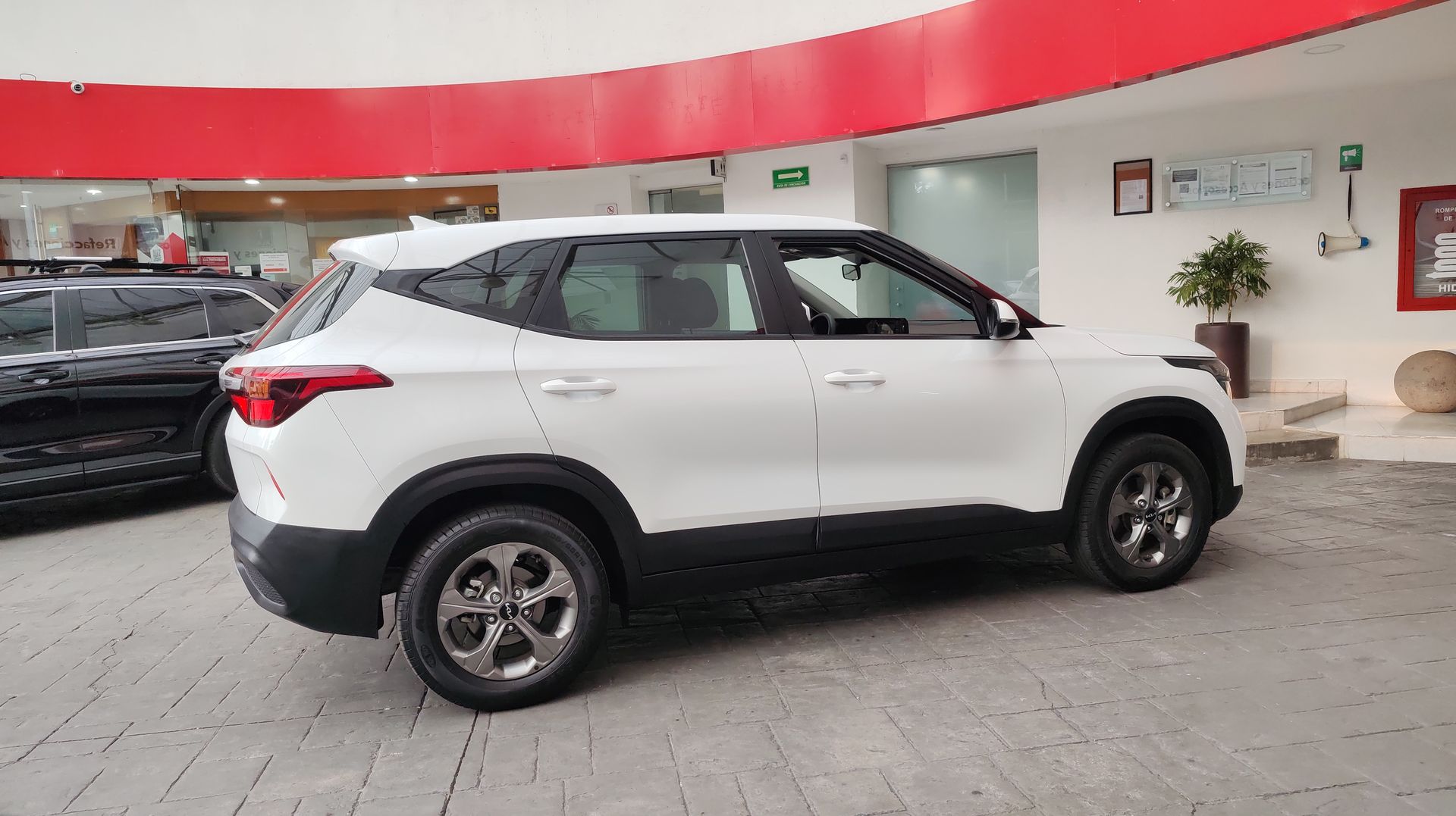 2023 Kia SELTOS EX TA