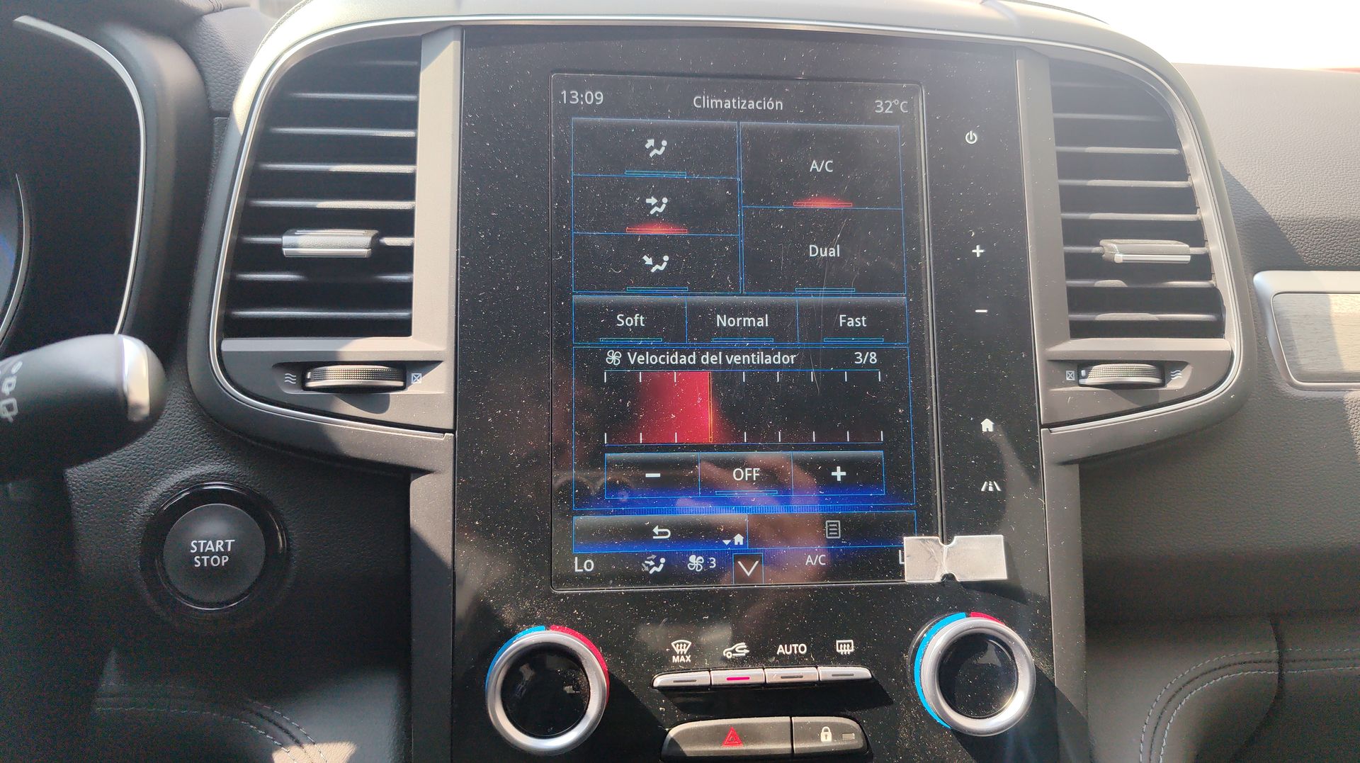 2024 RENAULT KOLEOS ICONIC