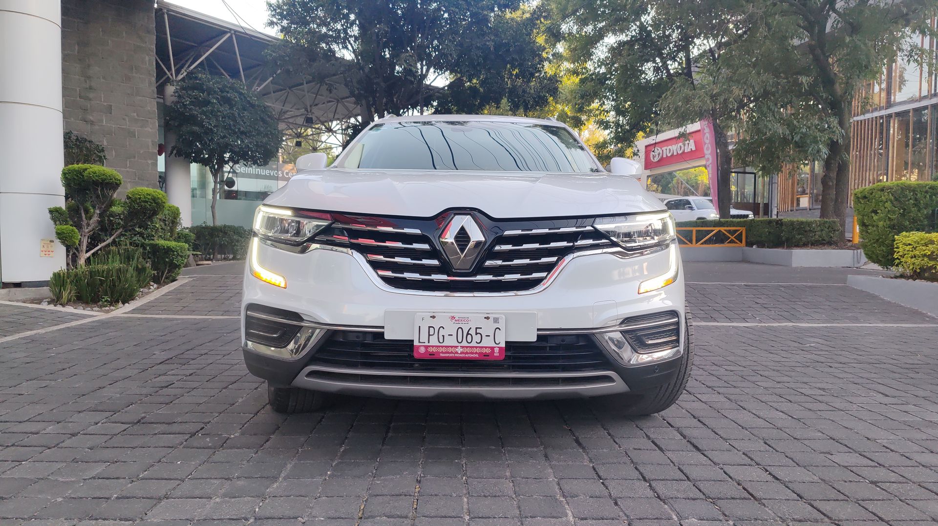 2024 RENAULT KOLEOS ICONIC